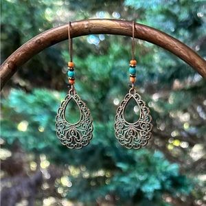Boho dangle hollow teardrop earrings NWT